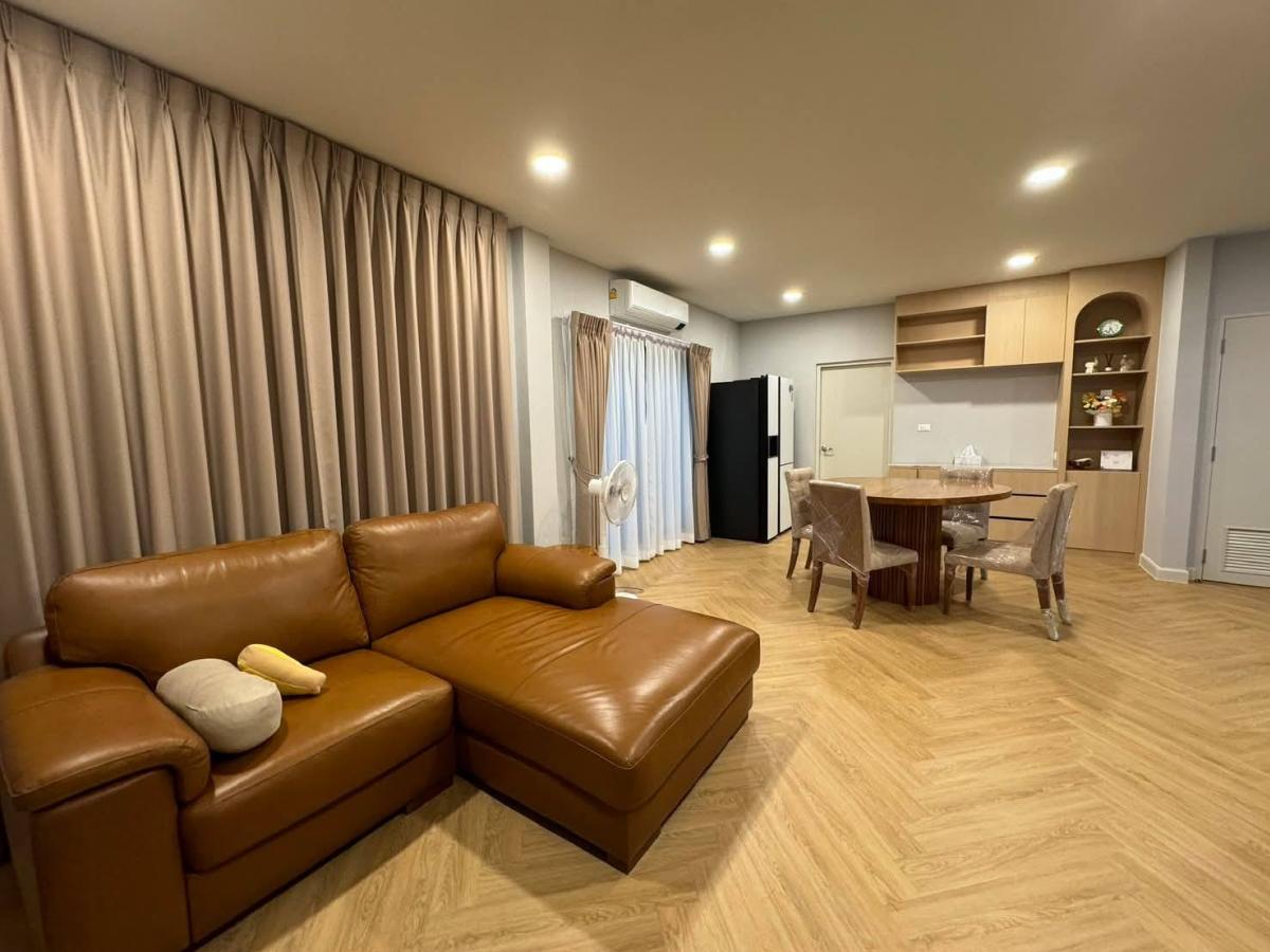 For RentHouseBangna, Bearing, Lasalle : CD03757 - Centro Bangna :  เซนโทร บางนา : Centro Bangna :  เซนโทร บางนา - #MegaBangna #InternationalSchool (SISB/TCIS /Concordian) #SuvarnabhumiAirport