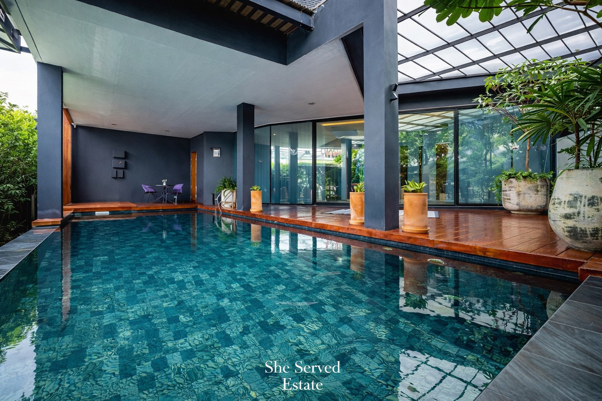 For SaleOnnut, Udomsuk : ◈ Urgent Sale: 3-Storey Single House with Private Swimming Pool – Sukhumvit 71 (BTS Phra Khanong) ◈