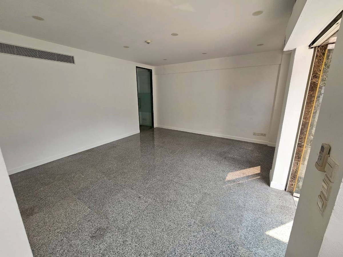 ให้เช่าสำนักงานอ่อนนุช อุดมสุข : ให้เช่าอาคารสำนักงานพร้อมโกดัง สุขุมวิท 103 อุดมสุข ( SPSEVE1660 )