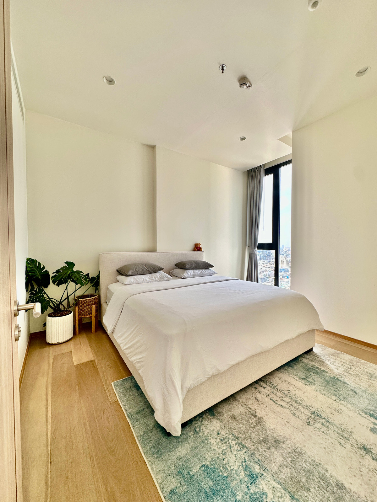 ขายคอนโดสาทร นราธิวาส : ANIL Sathorn 12  - CHANINTR-FURNISHED HIGH-FLOOR RESIDENCE