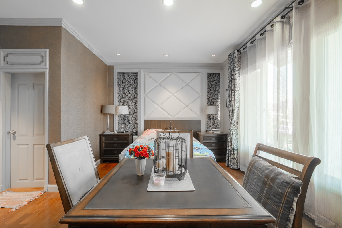 HouseEakachai, Bang Bon : The Palazzo Kanlapaphruek-Sathorn, close to the city, great value