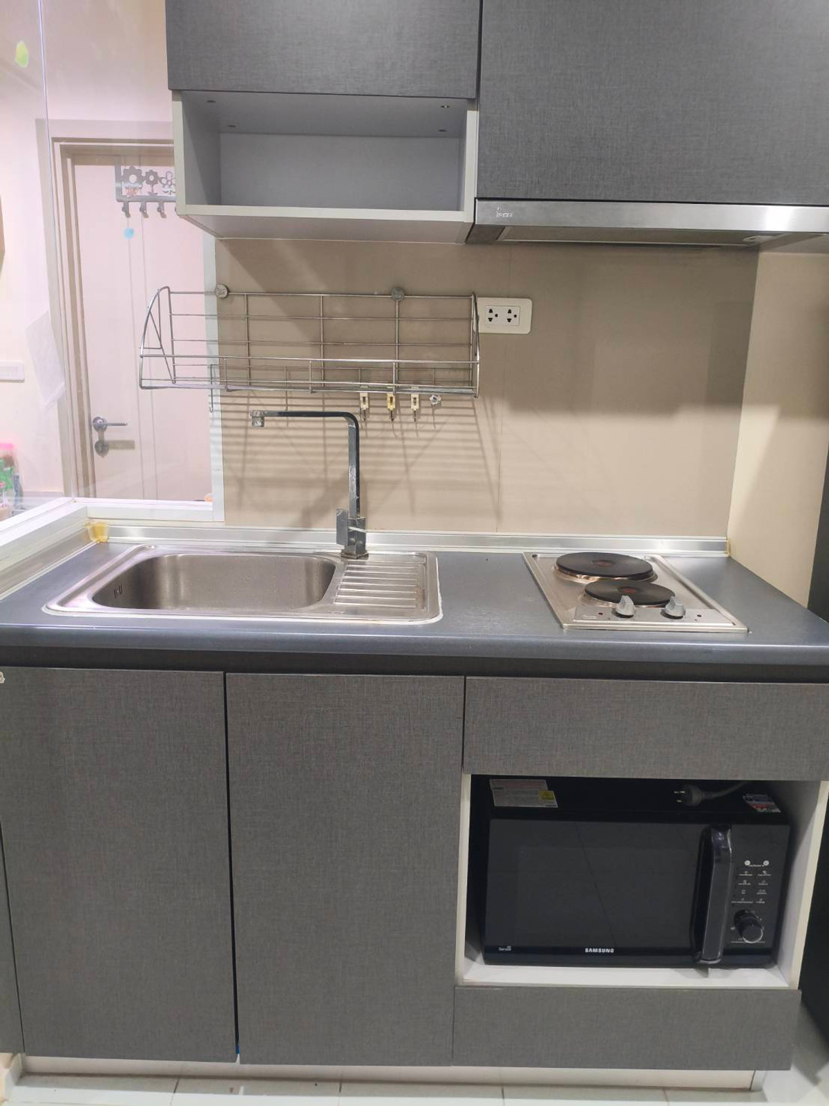 For SaleCondoRama9, Petchburi, RCA : for sale condo The Base Rama 9 - Ramkamhaeng (S15-27879)