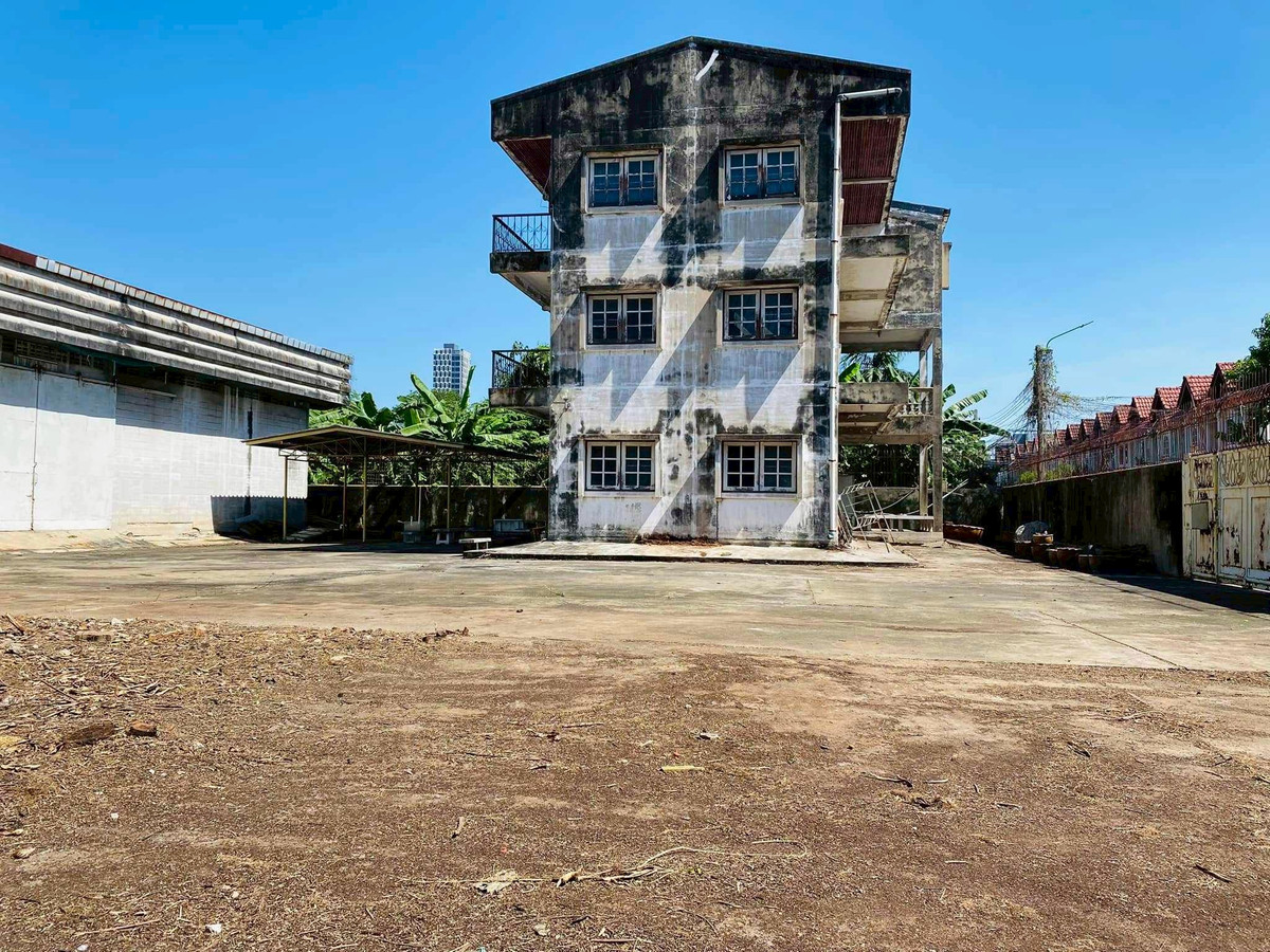 ขายที่ดินอ่อนนุช อุดมสุข : LTHC14241 – Land for Sale | Sukhumvit 56 | 400 sqw | Near BTS Punnawithi | 65 MB | ที่ดินขาย สุขุมวิท 56