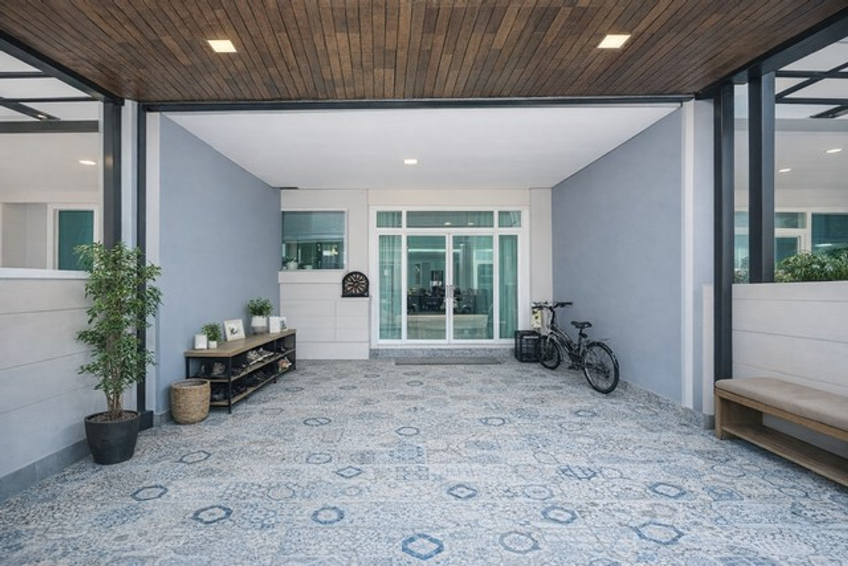 For SaleTownhomeRama5, Ratchapruek, Bangkruai : Casa Waterside Rama 5, comfortable for the whole family, 4 bedroom townhouse, quality project, loss.