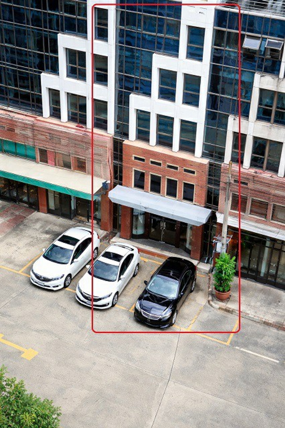 For RentShop HouseYothinpattana,CDC : Biggest MRT BangKapi 1.2km. Office building 6Storeys for rent or sale Ladprao 101 land size 26sq.wa.