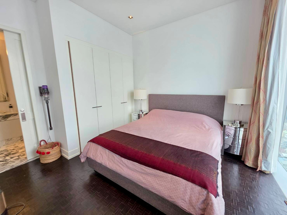 For SaleCondoSathorn, Narathiwat : The Ritz Carlton Residences: 2bed 2.5bath 146sqm. 3X Fl 60,000,000 Am: 0656199198