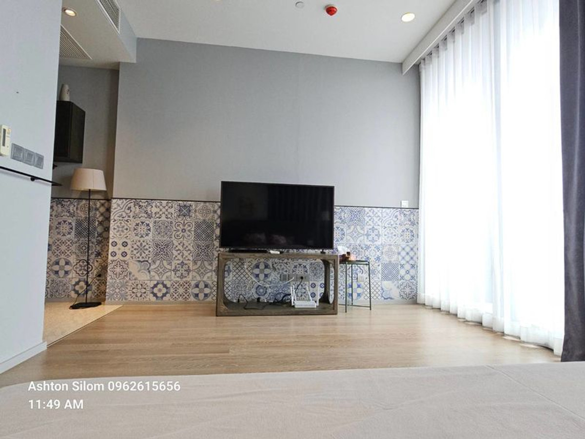ให้เช่าคอนโดสีลม ศาลาแดง บางรัก : แอสตัน สีลม  ให้เช่า 1 นอน 1 น้ำ พื้นที่ 50 ตรม  40,000 บาท สนใจโทร น้อง 096-2615656 พร้อมให้นัดหมายเข้าชมทุกวัน Ashton Silom 1bed 1 bath 50 Sq,m Rental price 40,000 Baht call Nong 096-2615656 Ready to touring everyday ห้องกว้าง 50 ตรม. พร้อมอยู่ได้เ