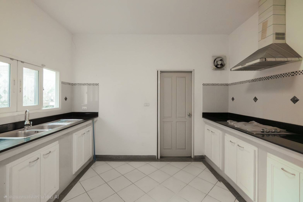 HouseEakachai, Bang Bon : The Palazzo Kanlapaphruek-Sathorn, close to the city, great value