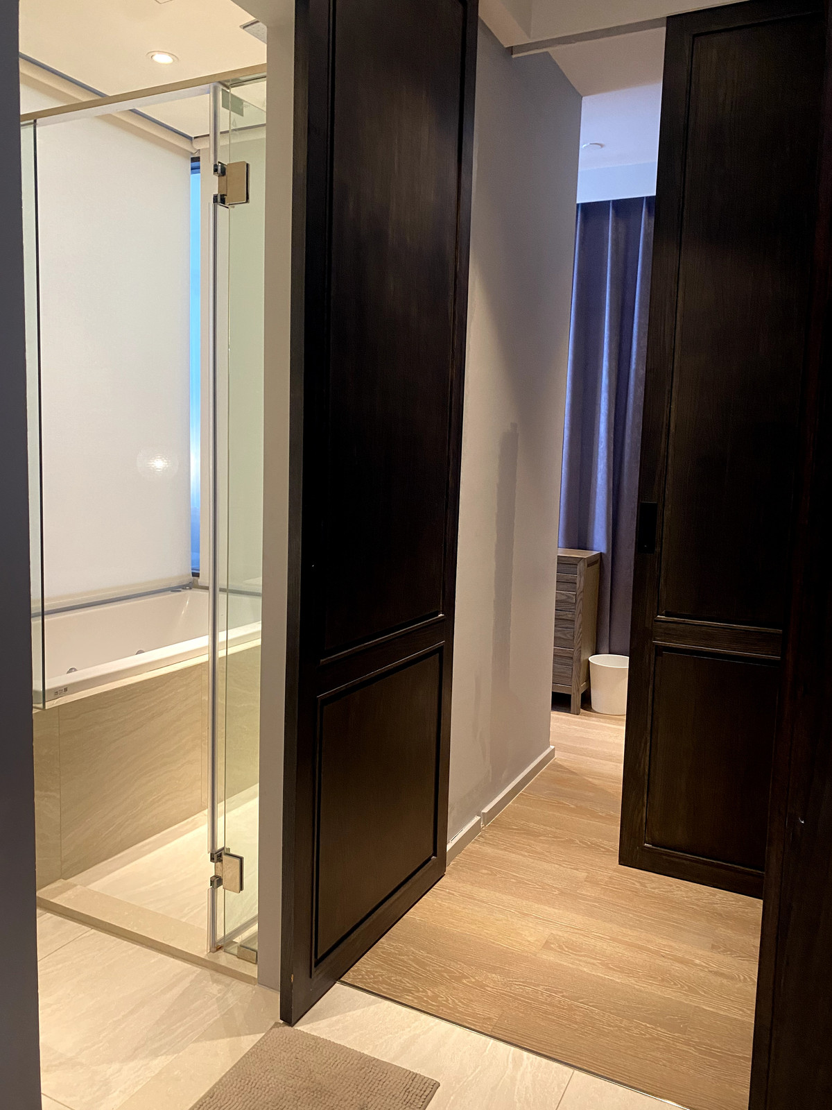 ให้เช่าคอนโดสีลม ศาลาแดง บางรัก : แอสตัน สีลม  ให้เช่า 1 นอน 1 น้ำ พื้นที่ 50 ตรม  40,000 บาท สนใจโทร น้อง 096-2615656 พร้อมให้นัดหมายเข้าชมทุกวัน Ashton Silom 1bed 1 bath 50 Sq,m Rental price 40,000 Baht call Nong 096-2615656 Ready to touring everyday ห้องกว้าง 50 ตรม. พร้อมอยู่ได้เ