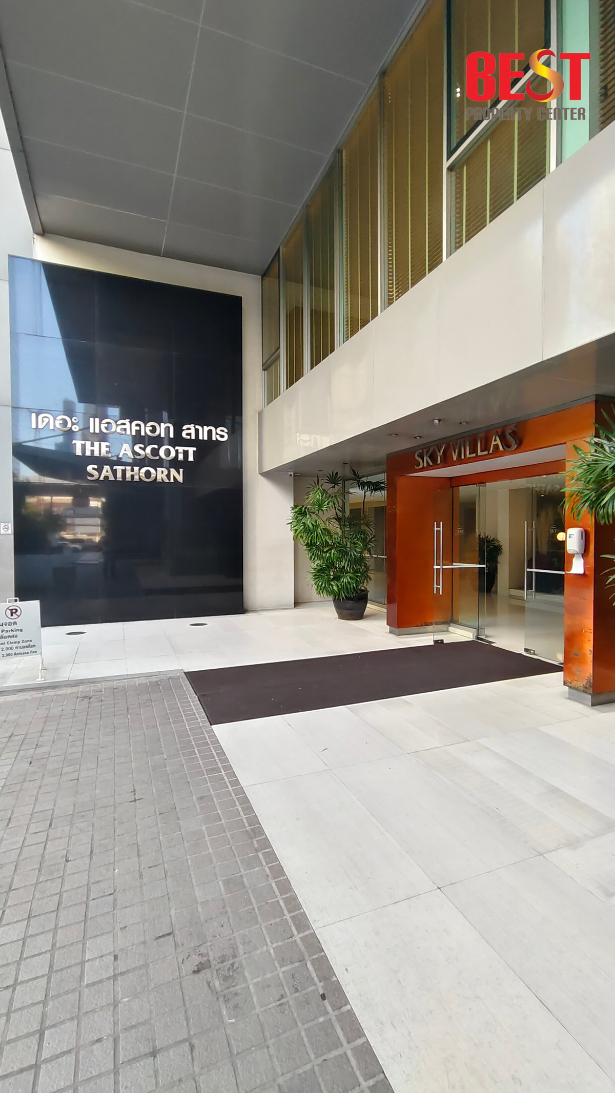 For RentCondoSathorn, Narathiwat : 🏙️ Condo for rent, Sky Villas Sathorn, next to BTS St. Louis, 2 bedrooms, with regular parking.