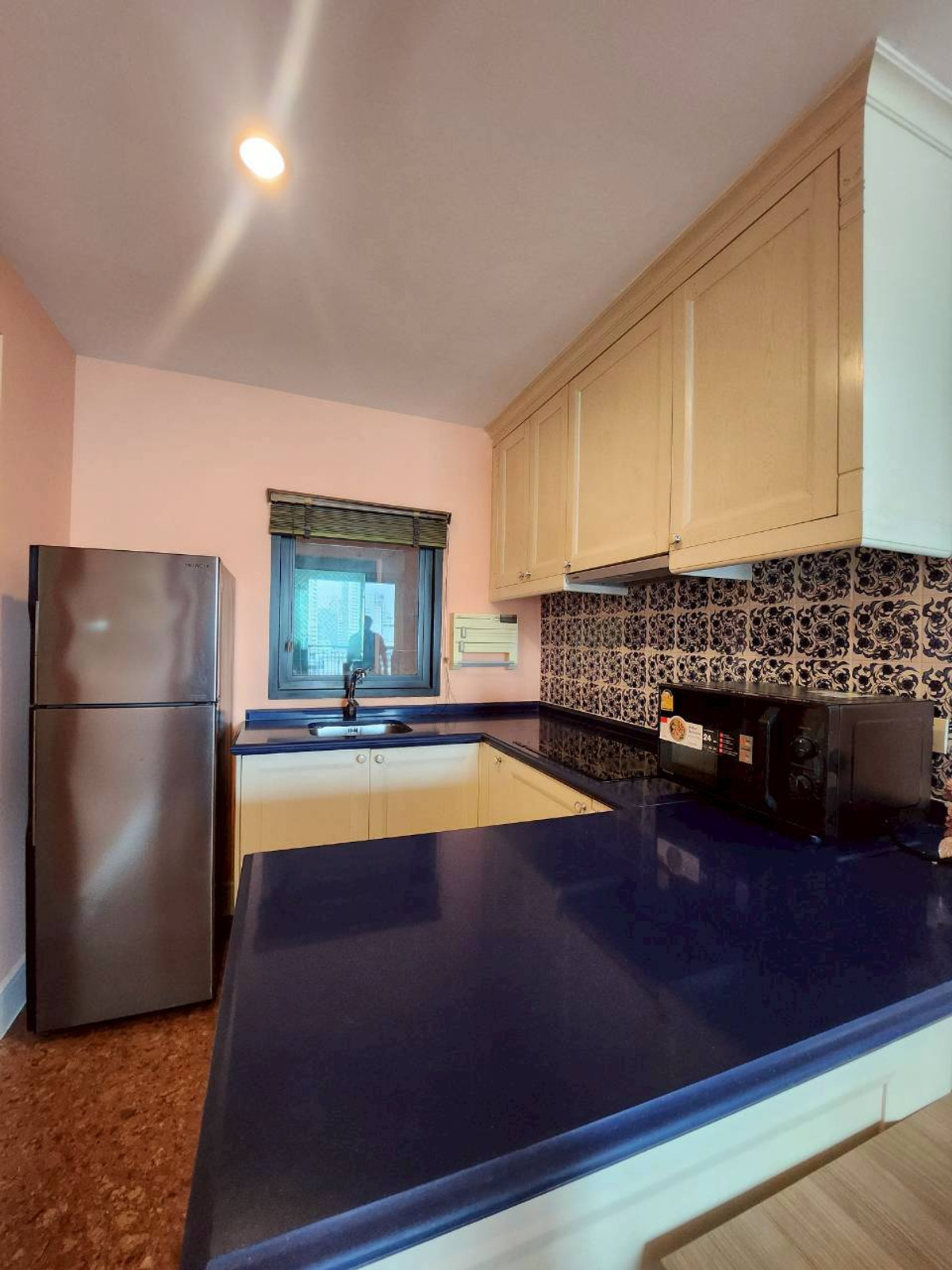 ให้เช่าคอนโดสุขุมวิท อโศก ทองหล่อ : ให้เช่า อกัสตัน สุขุมวิท 22 เลี้ยงสัตว์ได้ เช่าเพียง 48,000 บาทต่อเดือน