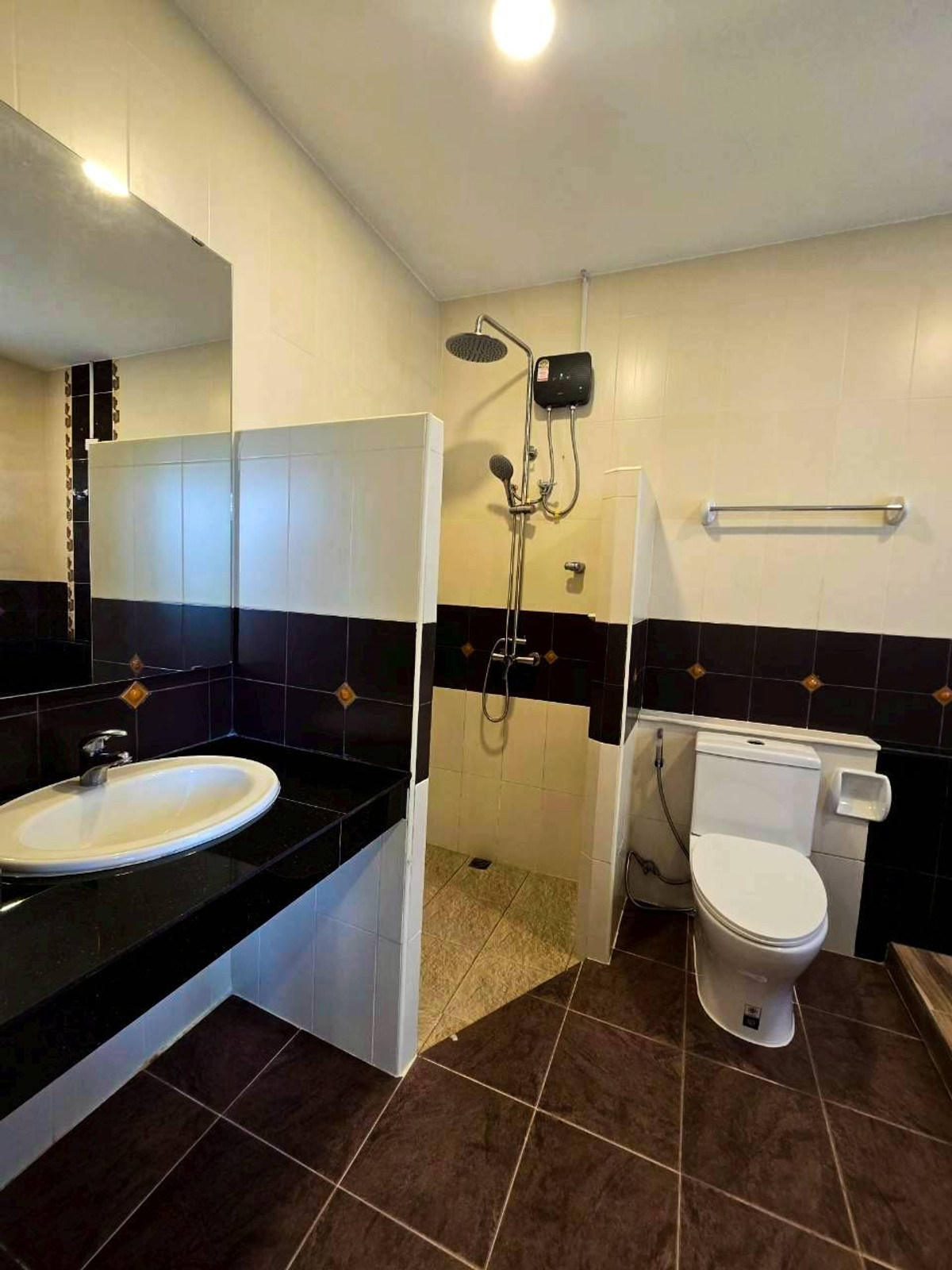 ขายบ้านเชียงใหม่ : ขาย บ้าน ในโครงการ เดอะ มาสเตอร์พีช ซีนเนอรี่ ฮิลล์ ตำบลน้ำแพร่ อำเภอหางดง จังหวัดเชียงใหม่ ยังไม่เคยน้ำท่วม