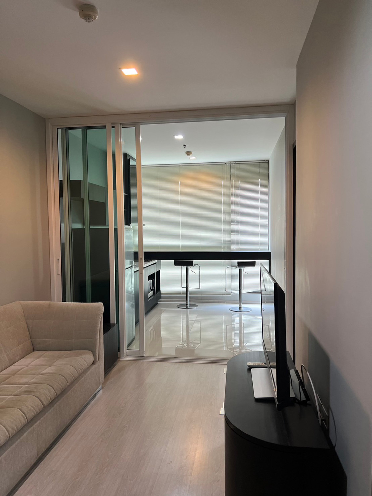 For RentCondoOnnut, Udomsuk : For Rent condo Rhythm Sukhumvit 44/1  fully furnished (S03-2382) 