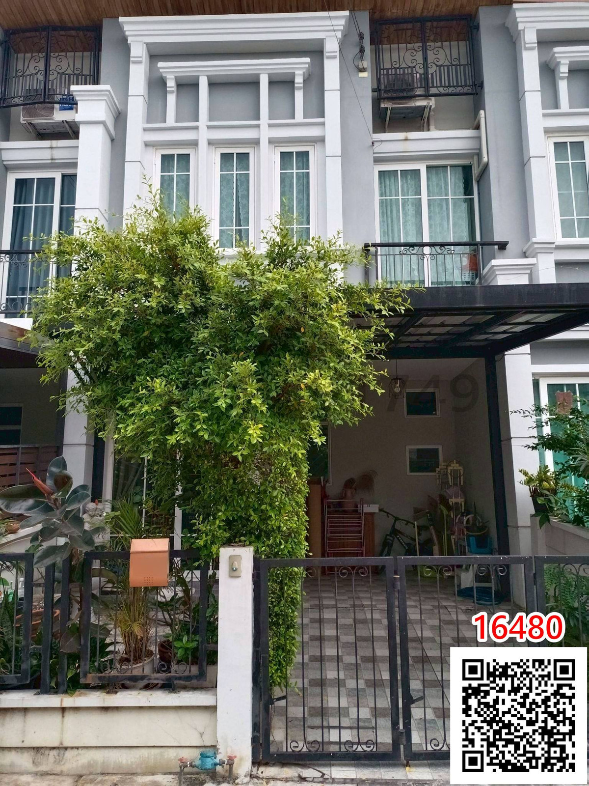 For RentTownhomeKaset Nawamin,Ladplakao : For rent, 2-story townhome, Golden Town Village 3, Lat Phrao - Kaset Nawamin.