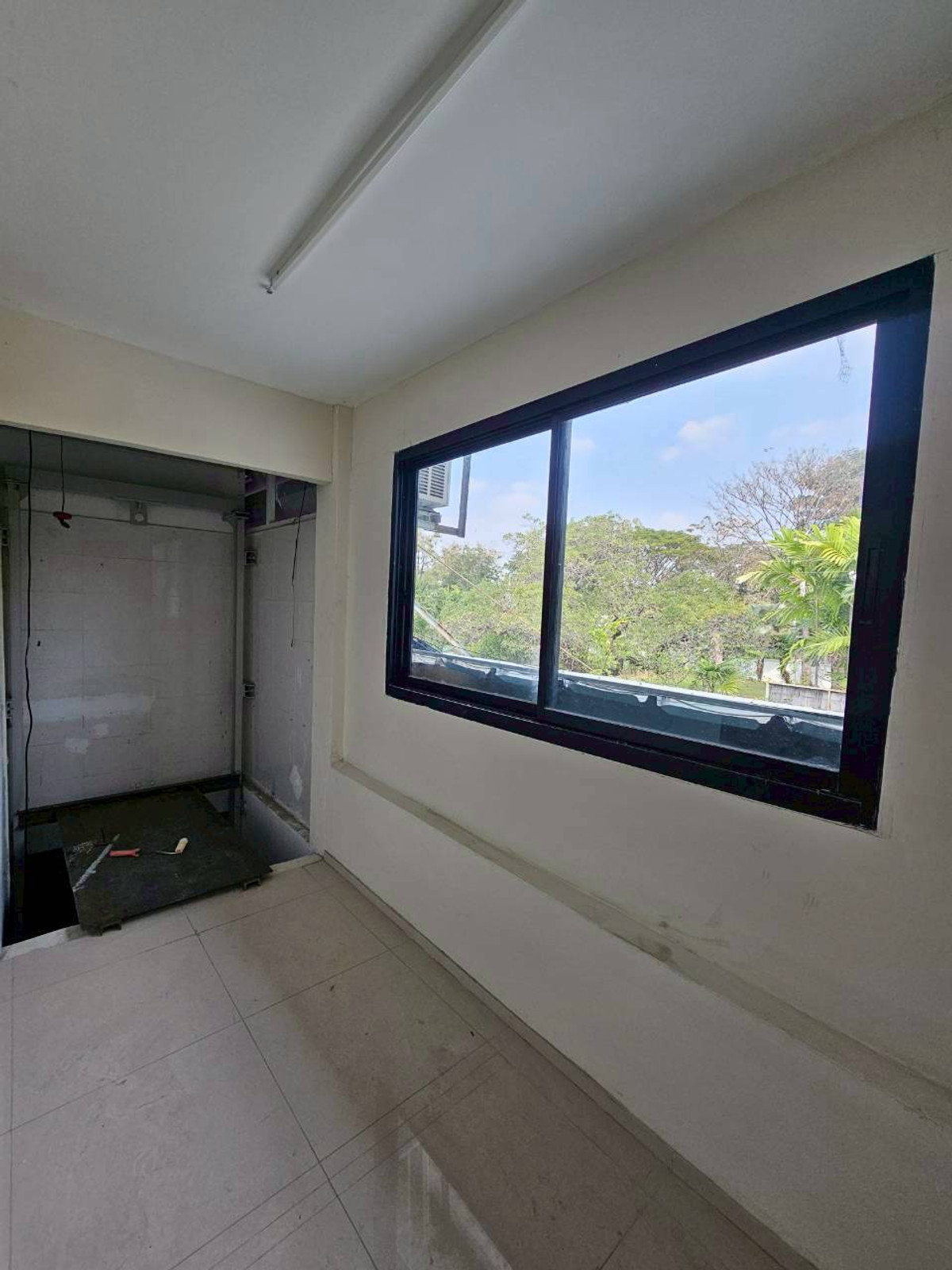 ให้เช่าสำนักงานอ่อนนุช อุดมสุข : ให้เช่าอาคารสำนักงานพร้อมโกดัง สุขุมวิท 103 อุดมสุข ( SPSEVE1660 )