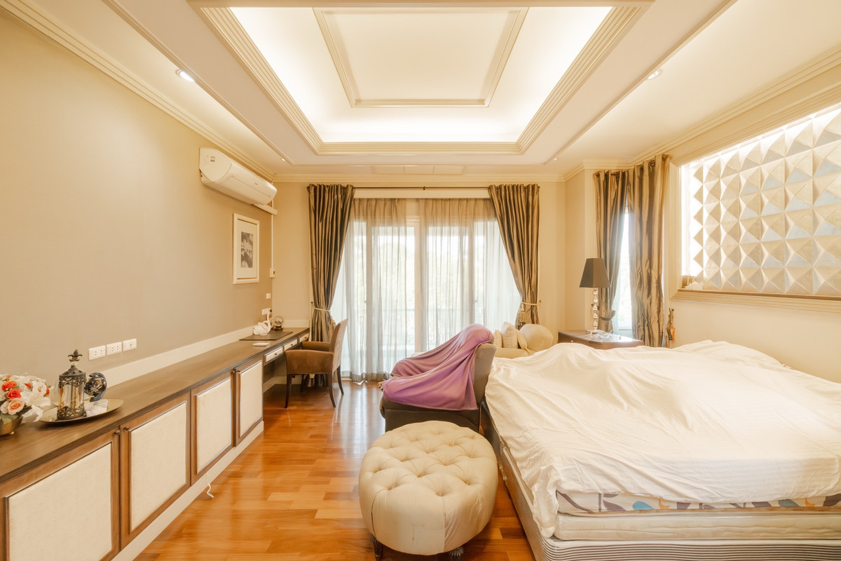 HouseEakachai, Bang Bon : The Palazzo Kanlapaphruek-Sathorn, close to the city, great value