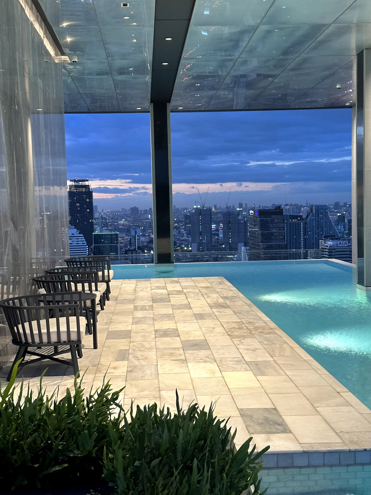ขายคอนโดสาทร นราธิวาส : ANIL Sathorn 12  - CHANINTR-FURNISHED HIGH-FLOOR RESIDENCE