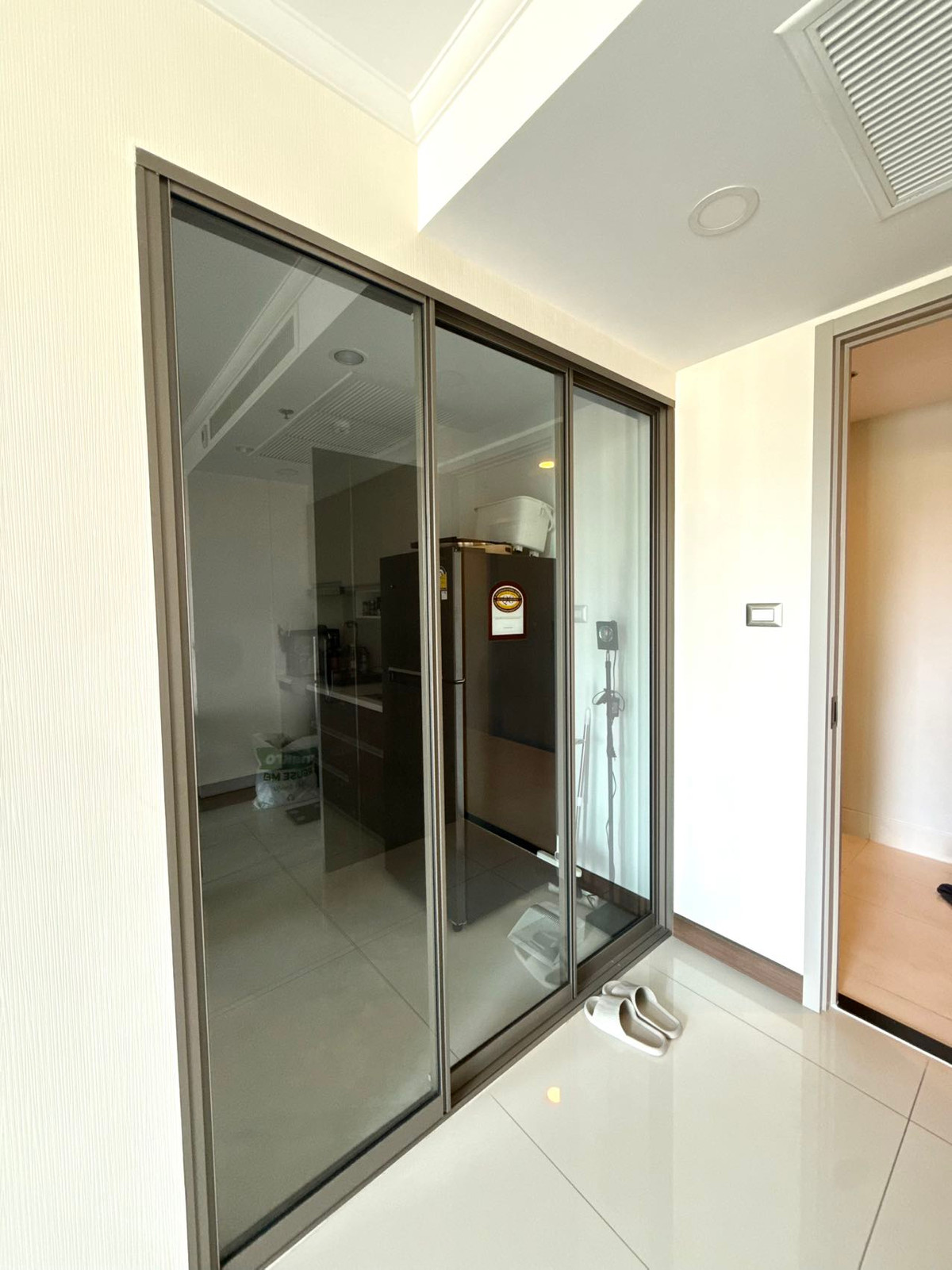 ให้เช่าคอนโดสุขุมวิท อโศก ทองหล่อ : PFD-07925 ให้เช่า Supalai Oriental Sukhumvit 39 ใกล้ BTS พร้อมพงษ์ 1 นอน 47 ตรม. ชั้น 9 วิวสระว่ายน้ำ 35,000 บาท