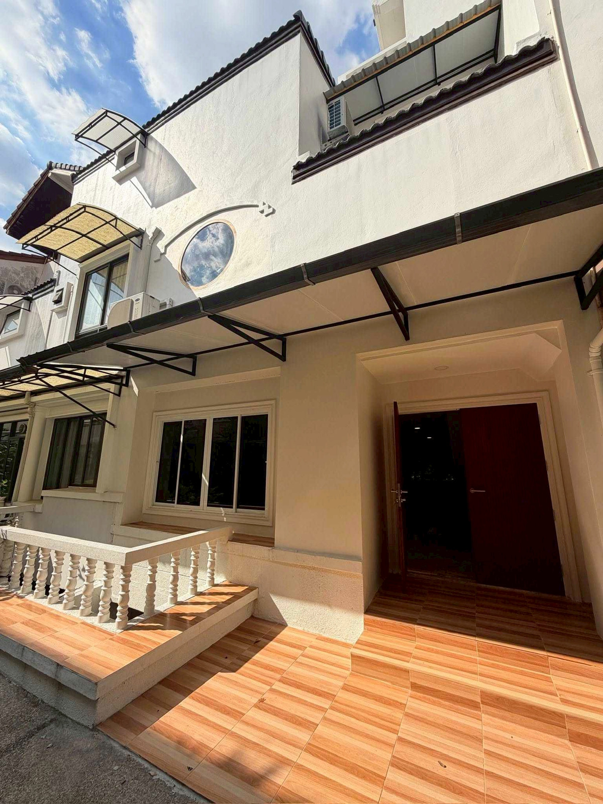 ให้เช่าทาวน์โฮมสาทร นราธิวาส : LTH14258 – Townhome for Rent | Saint Louis | 300 sqm | 4 Beds 6 Baths | Near BTS Saint Louis | 60K/Month | ทาวน์โฮม/โฮมออฟฟิศให้เช่า เซนต์หลุยส์