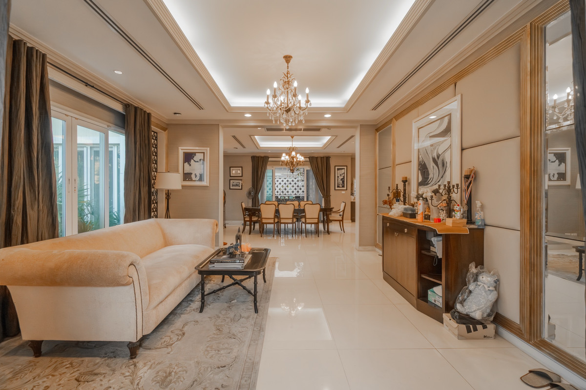 HouseEakachai, Bang Bon : The Palazzo Kanlapaphruek-Sathorn, close to the city, great value