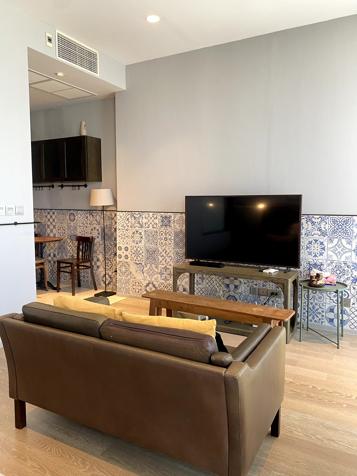 ให้เช่าคอนโดสีลม ศาลาแดง บางรัก : แอสตัน สีลม  ให้เช่า 1 นอน 1 น้ำ พื้นที่ 50 ตรม  40,000 บาท สนใจโทร น้อง 096-2615656 พร้อมให้นัดหมายเข้าชมทุกวัน Ashton Silom 1bed 1 bath 50 Sq,m Rental price 40,000 Baht call Nong 096-2615656 Ready to touring everyday ห้องกว้าง 50 ตรม. พร้อมอยู่ได้เ