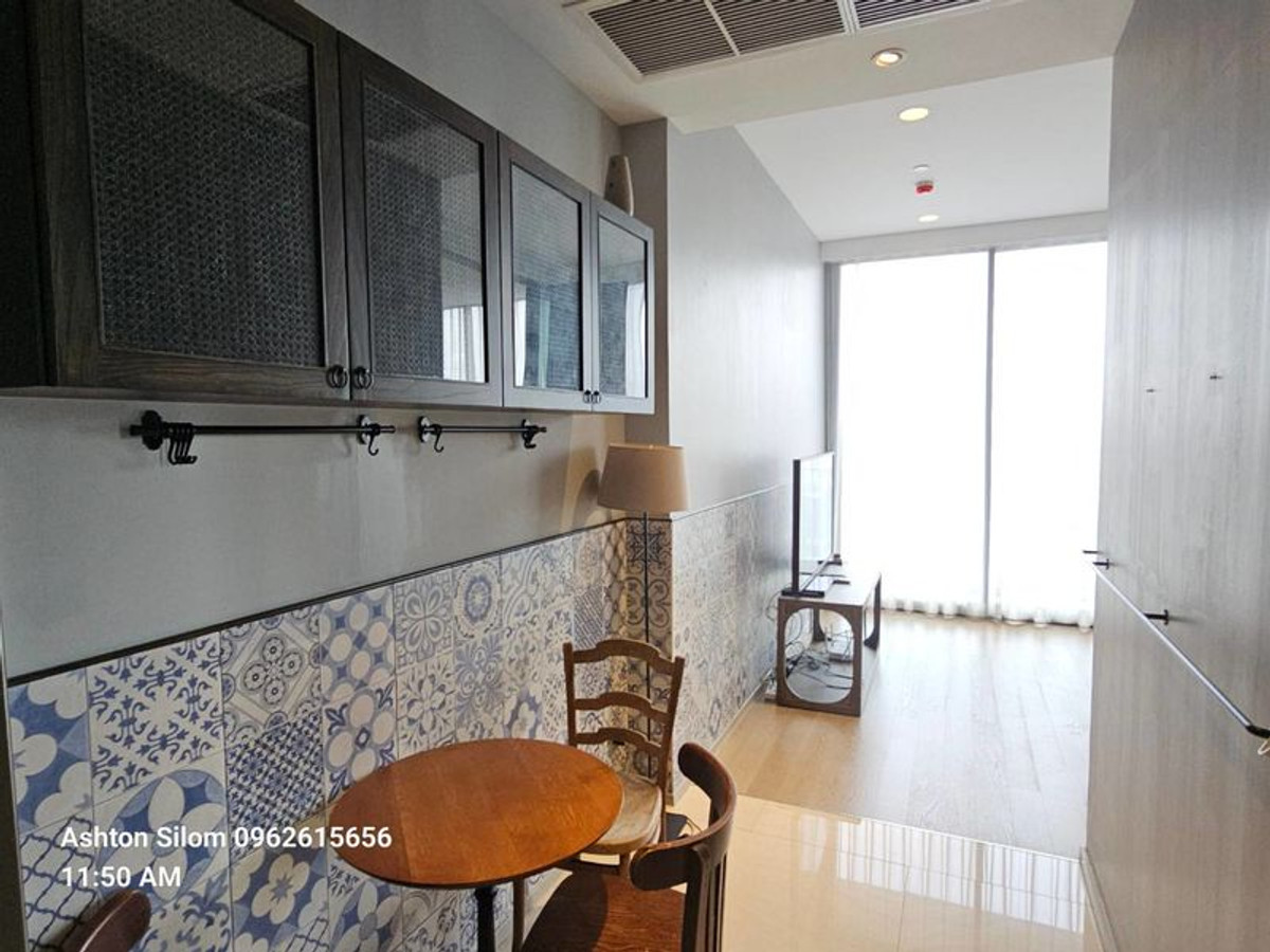 ให้เช่าคอนโดสีลม ศาลาแดง บางรัก : แอสตัน สีลม  ให้เช่า 1 นอน 1 น้ำ พื้นที่ 50 ตรม  40,000 บาท สนใจโทร น้อง 096-2615656 พร้อมให้นัดหมายเข้าชมทุกวัน Ashton Silom 1bed 1 bath 50 Sq,m Rental price 40,000 Baht call Nong 096-2615656 Ready to touring everyday ห้องกว้าง 50 ตรม. พร้อมอยู่ได้เ