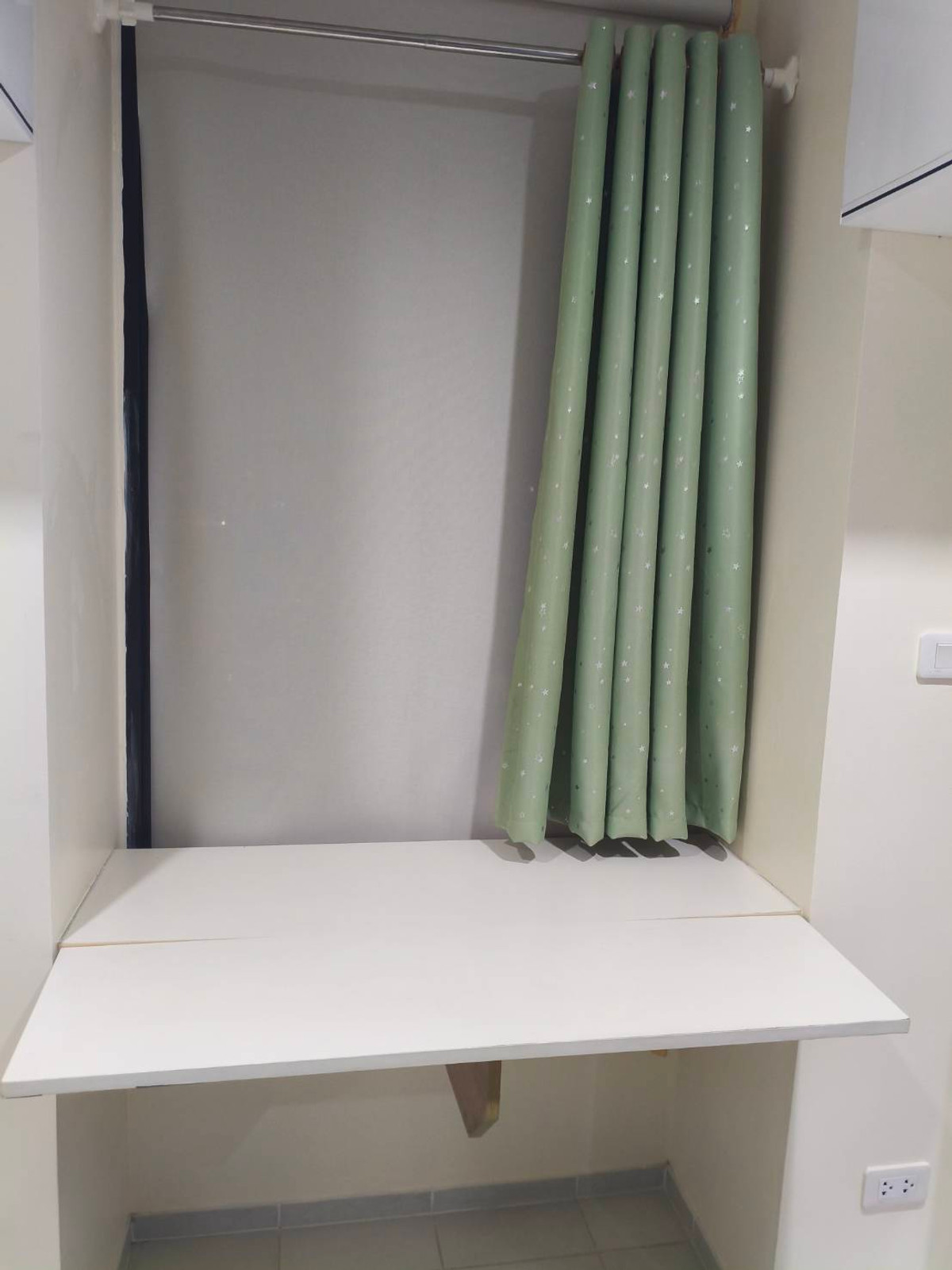 For SaleCondoRama9, Petchburi, RCA : for sale condo The Base Rama 9 - Ramkamhaeng (S15-27879)