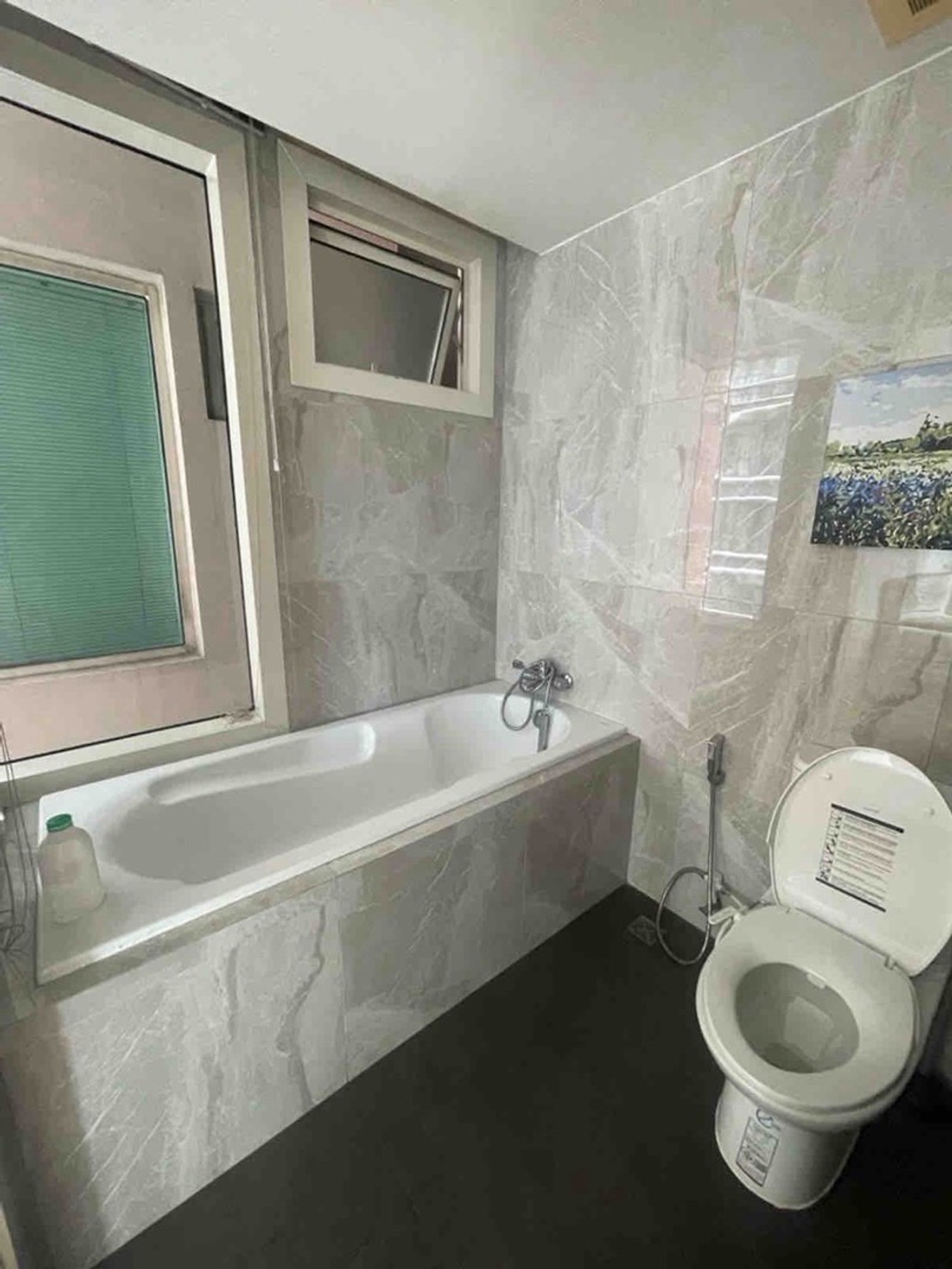 ขายคอนโดวิทยุ ชิดลม หลังสวน : ขายคอนโดชิดลม 1 ห้องนอน เหมาะลงทุน ปล่อยเช่าง่าย รองรับสัตว์เลี้ยง