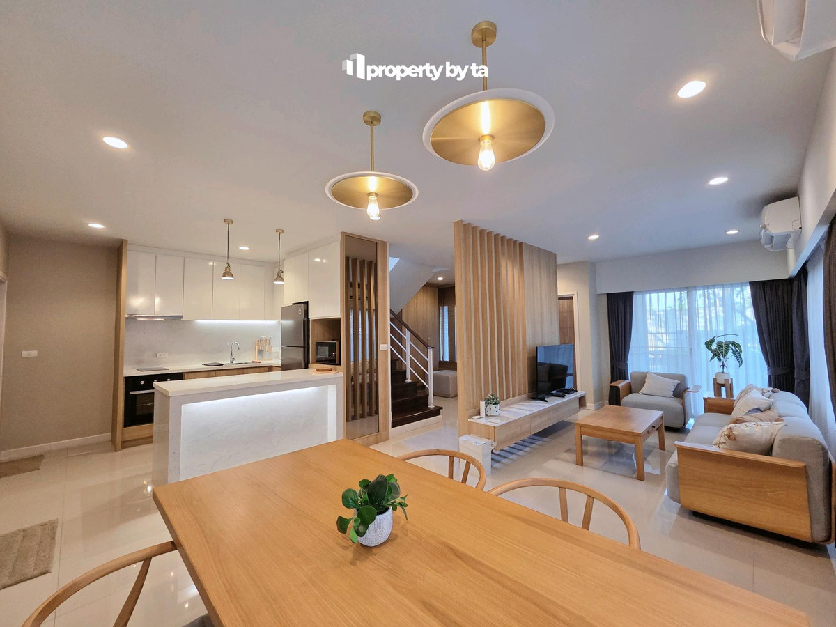 For RentHouseKaset Nawamin,Ladplakao : (House for Rent) Areeya Metro Kaset–Nawamin | Large House | 3 Bedrooms | Free Gardening Service Included!!