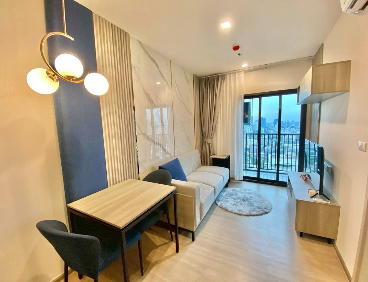 For SaleCondoRama9, Petchburi, RCA : 🏛️🏛️Condo for sale The Base Phetchaburi Thonglor size 33 Sq.m 1 bed 1 bath only 4.29 MB only!! Contact 086-795-9997 (Jimmy)