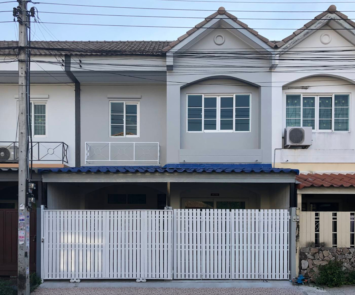 ให้เช่าทาวน์โฮมนนทบุรี บางใหญ่ บางบัวทอง : ให้เช่าทาวน์เฮ้าส์ ถ.จันทร์ทองเอี่ยม ม.บัวทองธานีพาร์ควิลล์8 หน้ากว้าง 6 ม. (ใกล้เซ็นทรัล เวสท์เกต,MRT แยกบางพลู) ถ.จันทร์ทองเอี่ยม บางบัวทอง