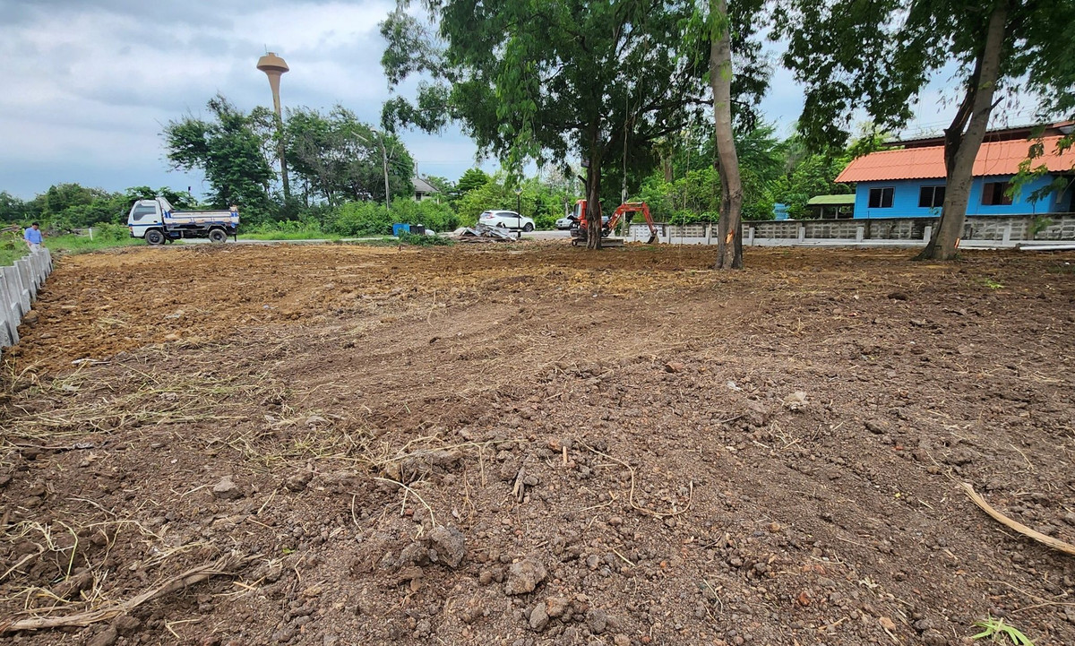 ขายที่ดินปทุมธานี รังสิต ธรรมศาสตร์ : ขายที่ดิน 201 ตรว. ถมแล้ว ติดถนนเมน ติดสถานีรถไฟฟ้าสายสีแดงเข้ม ส่วนต่อขยาย สถานีเชียงราก