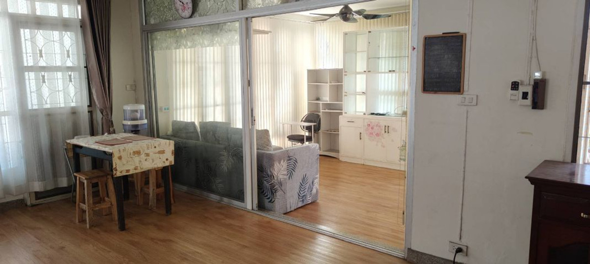 ให้เช่าบ้านนวมินทร์ รามอินทรา : ⚡ ให้เช่า บ้านเดี่ยว 2 ชั้น หมู่บ้านวรารักษ์ ถนน เลียบคลองสอง ขนาด 50 ตร.ว. ⚡