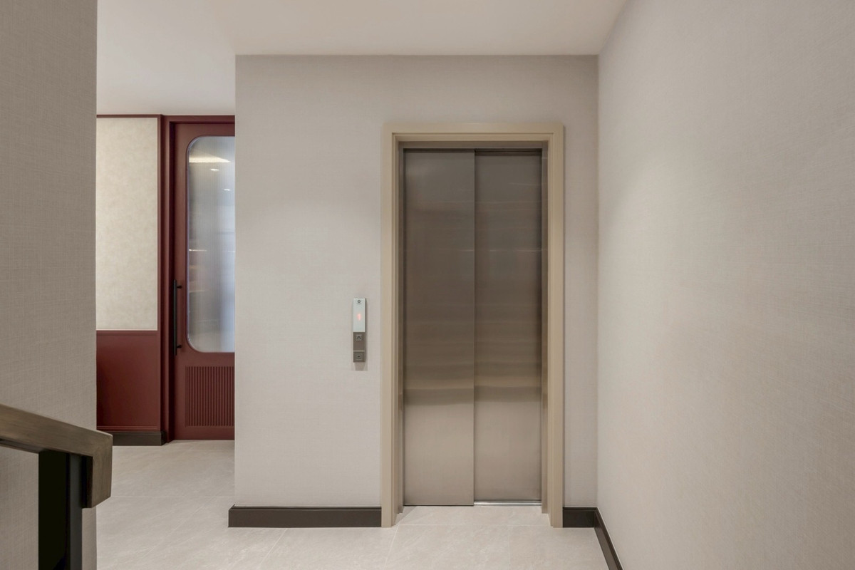 ขายโฮมออฟฟิศอ่อนนุช อุดมสุข : ขาย Home Office District Sukhumvit 77 ขนาด 536 Sq.m พิเศษเพียง 24.9 MB เท่านั้น ติดต่อ 086-795-9997 (จิมมี่)