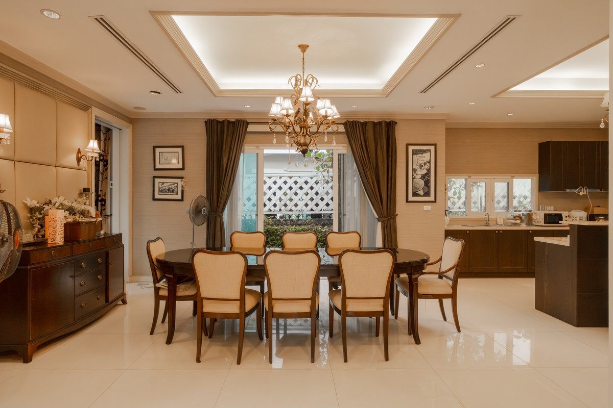 HouseEakachai, Bang Bon : The Palazzo Kanlapaphruek-Sathorn, close to the city, great value