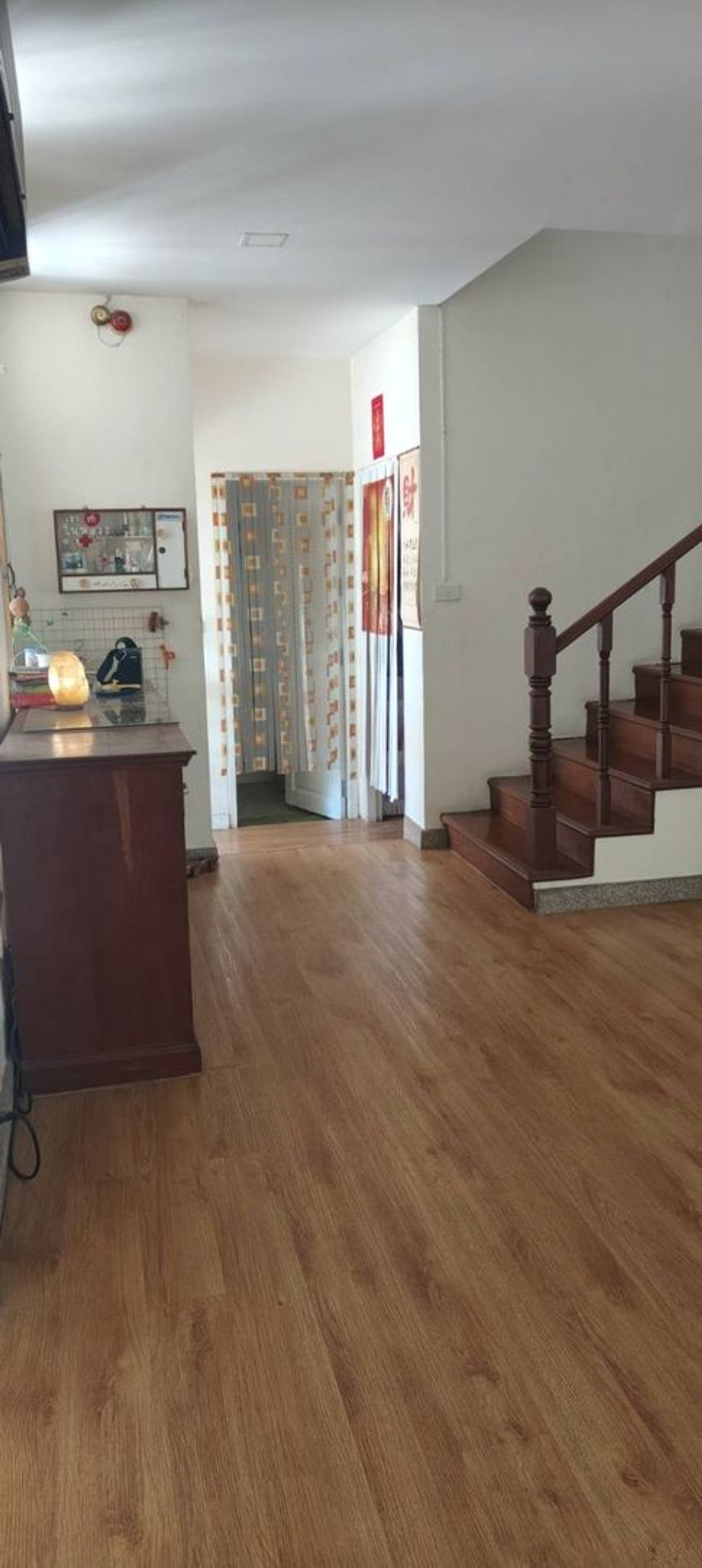 ให้เช่าบ้านนวมินทร์ รามอินทรา : ⚡ ให้เช่า บ้านเดี่ยว 2 ชั้น หมู่บ้านวรารักษ์ ถนน เลียบคลองสอง ขนาด 50 ตร.ว. ⚡