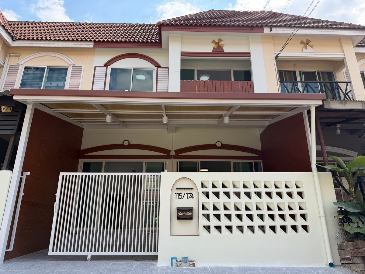 ขายทาวน์โฮมบางแค เพชรเกษม : ม.ชนันธร วินมิลล์ เลียบคลองฯฝั่งใต้ หนองแขม บ้านรีโนเวทใหม่ทั้งหลัง 