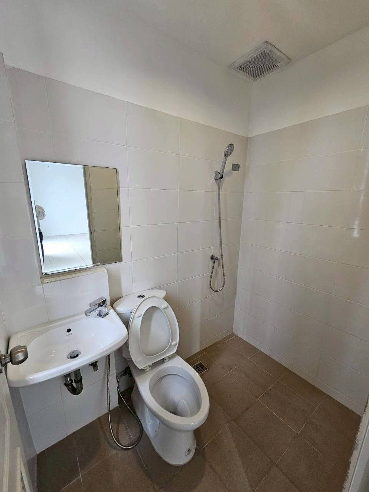 ให้เช่าสำนักงานอ่อนนุช อุดมสุข : ให้เช่าอาคารสำนักงานพร้อมโกดัง สุขุมวิท 103 อุดมสุข ( SPSEVE1660 )