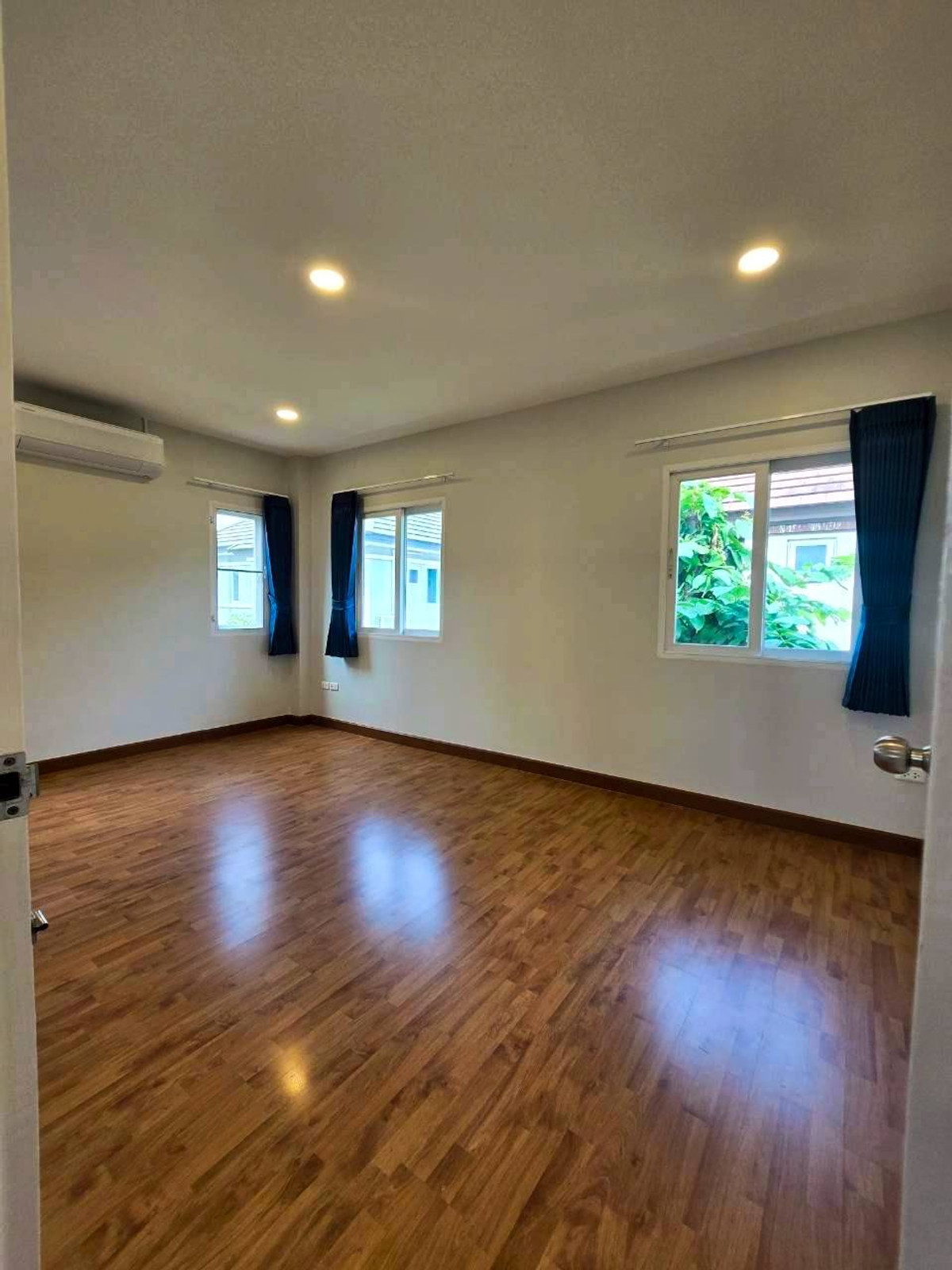 ขายบ้านเชียงใหม่ : ขาย บ้าน ในโครงการ เดอะ มาสเตอร์พีช ซีนเนอรี่ ฮิลล์ ตำบลน้ำแพร่ อำเภอหางดง จังหวัดเชียงใหม่ ยังไม่เคยน้ำท่วม