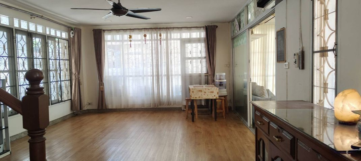 ให้เช่าบ้านนวมินทร์ รามอินทรา : ⚡ ให้เช่า บ้านเดี่ยว 2 ชั้น หมู่บ้านวรารักษ์ ถนน เลียบคลองสอง ขนาด 50 ตร.ว. ⚡