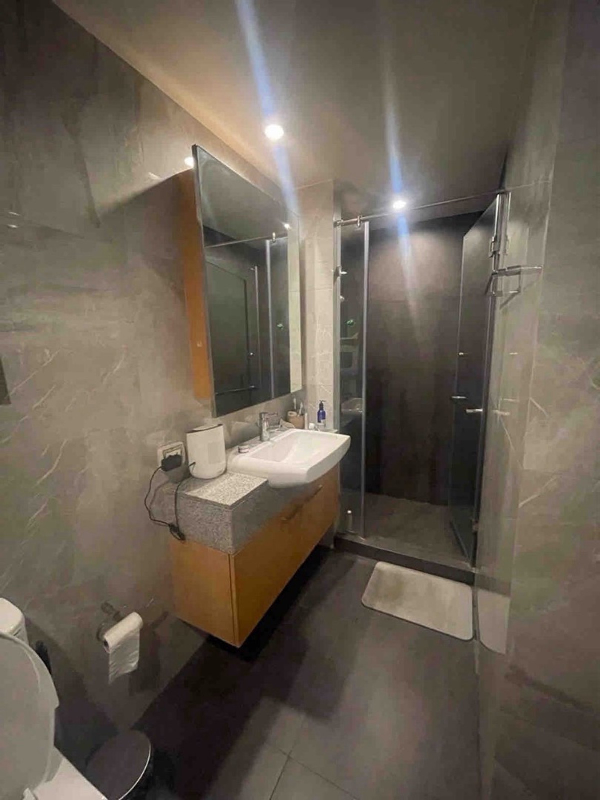 ขายคอนโดวิทยุ ชิดลม หลังสวน : ขายคอนโดชิดลม 1 ห้องนอน เหมาะลงทุน ปล่อยเช่าง่าย รองรับสัตว์เลี้ยง