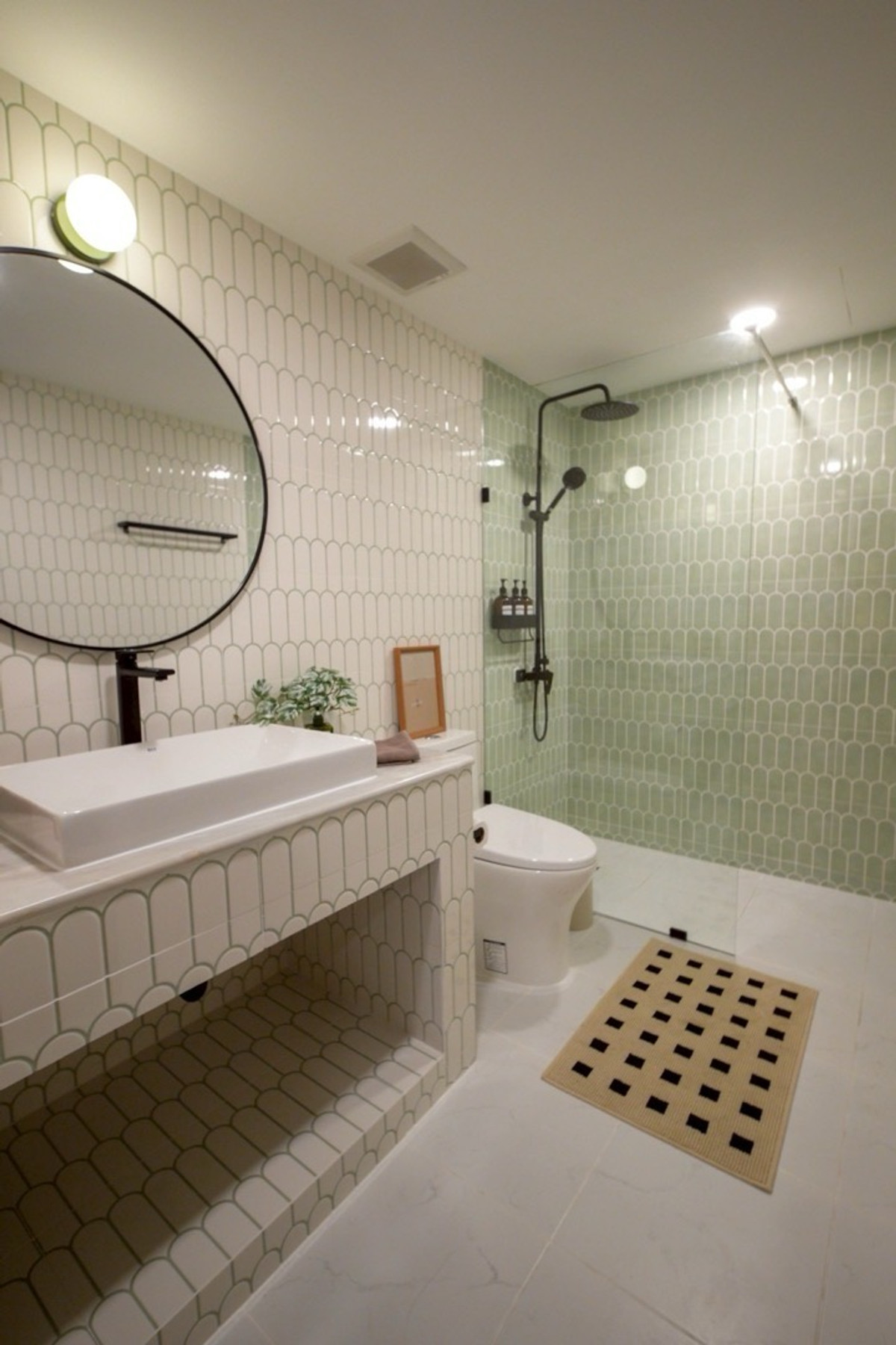 คอนโดพัทยา บางแสน ชลบุรี สัตหีบ : [For Sale/Rent] Luxury Beachfront Condo @ Grand Condotel Jomtien - 3BR / 197 SQM | Small Pets Considered | Sale 13.9 MB | Rent 55k per Month