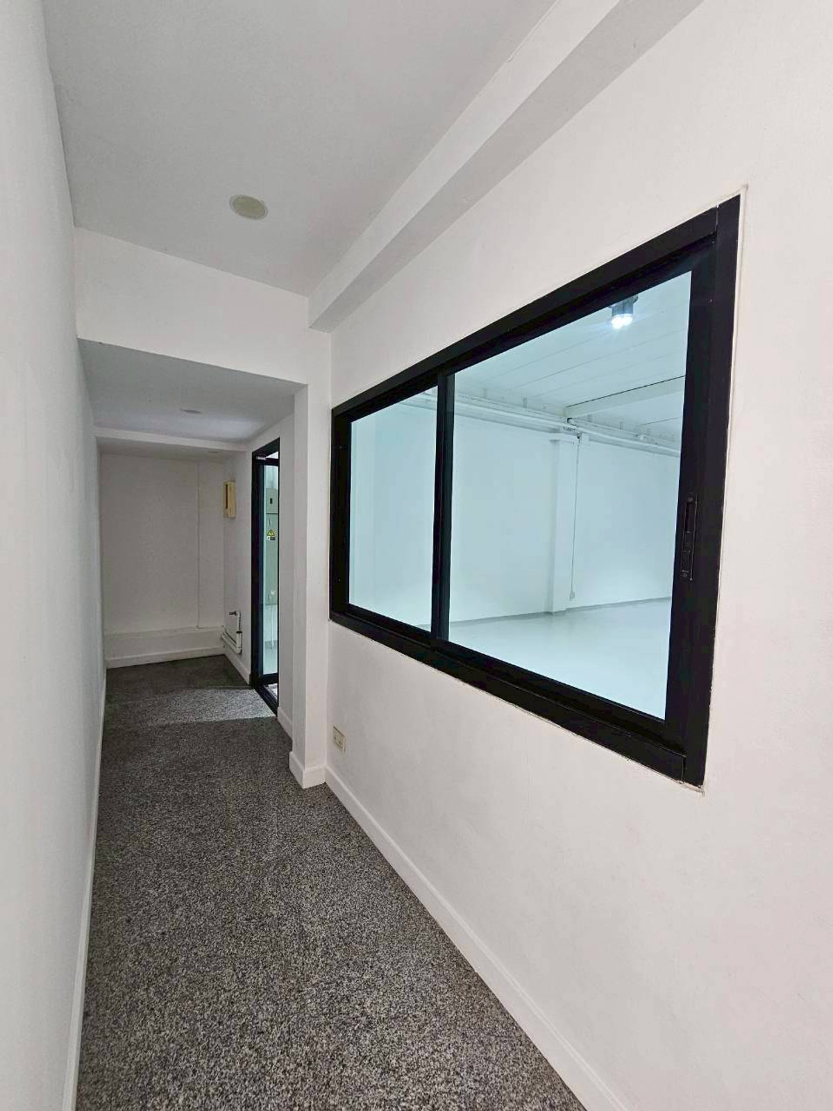 ให้เช่าสำนักงานอ่อนนุช อุดมสุข : ให้เช่าอาคารสำนักงานพร้อมโกดัง สุขุมวิท 103 อุดมสุข ( SPSEVE1660 )