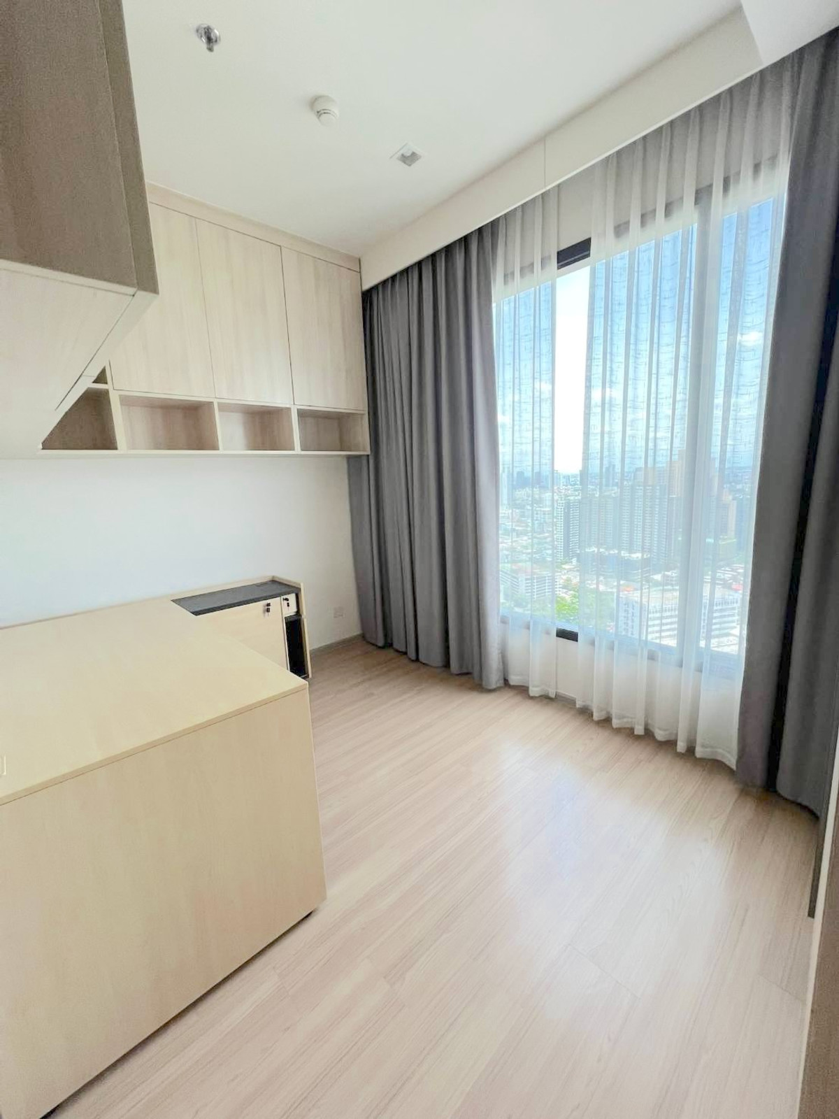 For SaleCondoSapankwai,Jatujak : 🔥 Urgent sale 🔥 Loss, beautiful room, still very new, never rented out, good view, corner room, spacious room, can't find it anymore. Call 0619824959