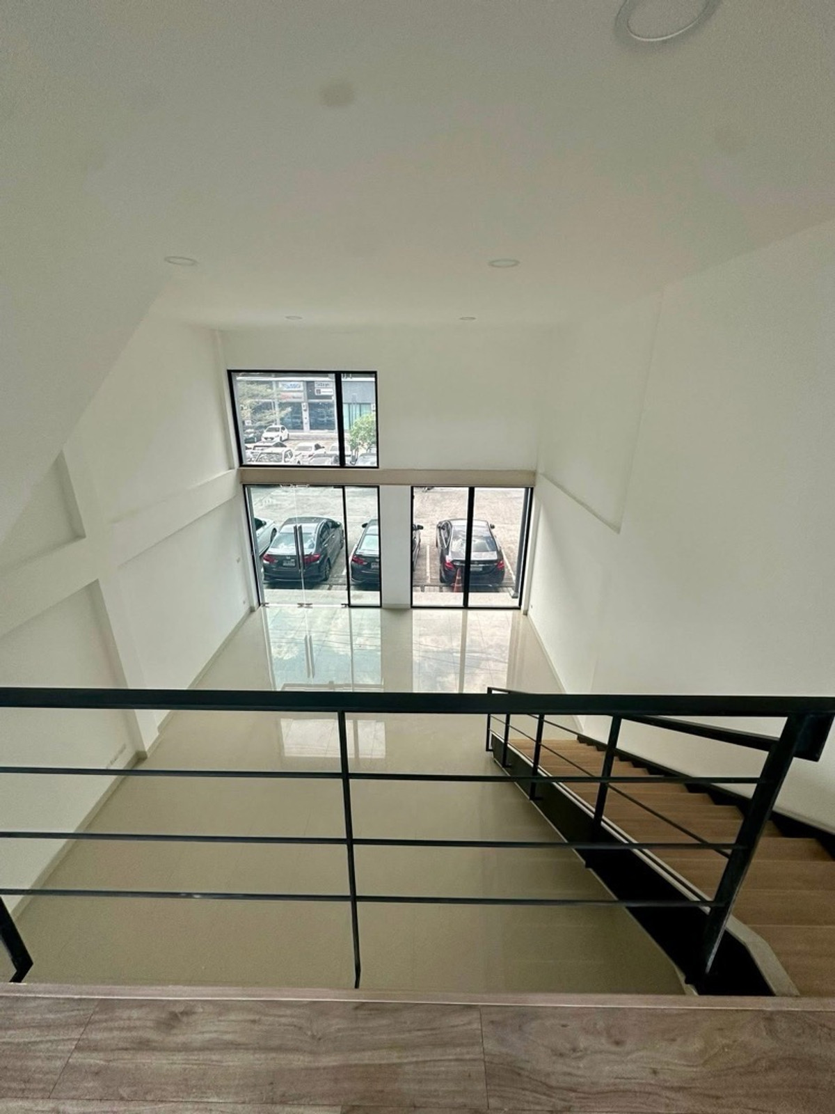 ให้เช่าโฮมออฟฟิศเกษตร นวมินทร์ ลาดปลาเค้า : เช่า โมเดิร์น โฮมออฟฟิศ สำนักงาน @ เกษตร-นวมินทร์ (ถนน ประเสริฐมนูกิจ) ติดกับ โรงเรียน เด่นหล้า DBDS Denla British School 