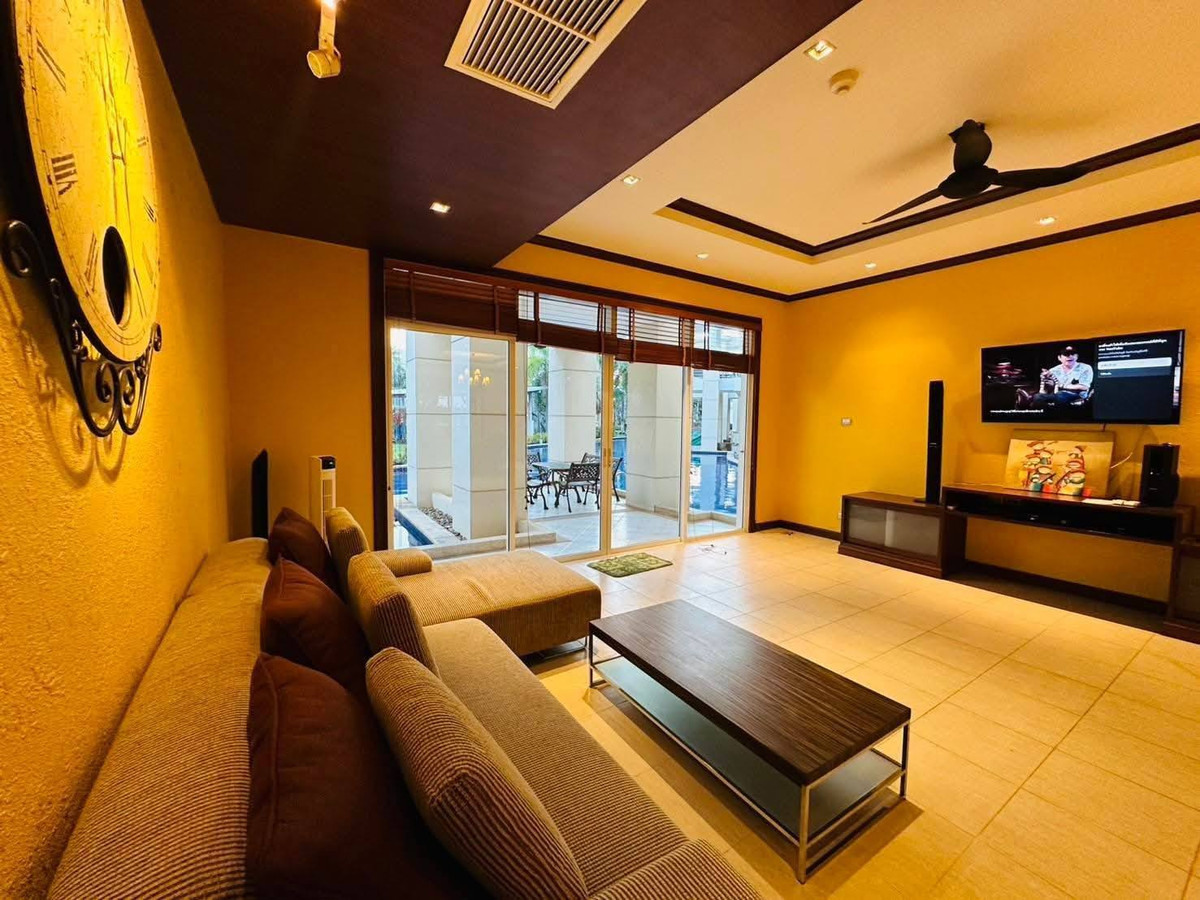 ขายคอนโดหัวหิน ประจวบคีรีขันธ์ : บลูลากูลหัวหินติด 2 ห้องนอน 2 ห้องน้ำ*วิวสระว่ายน้ำชั้นล่างสุดระเบียงส่วนตัวลงเล่นน้ำได้เลย