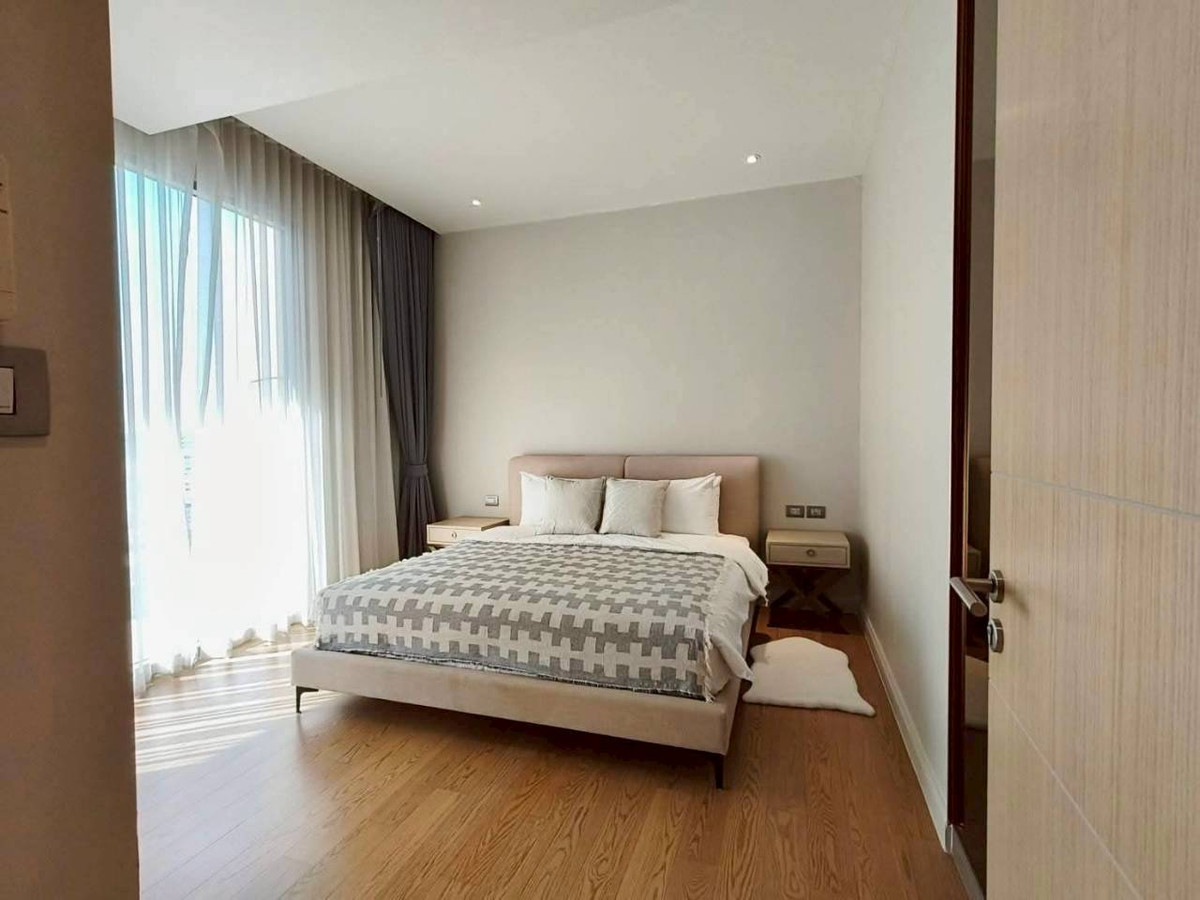 For RentCondoWongwianyai, Charoennakor : ✅ MWRI104 ✅ Line : @p2nproperty