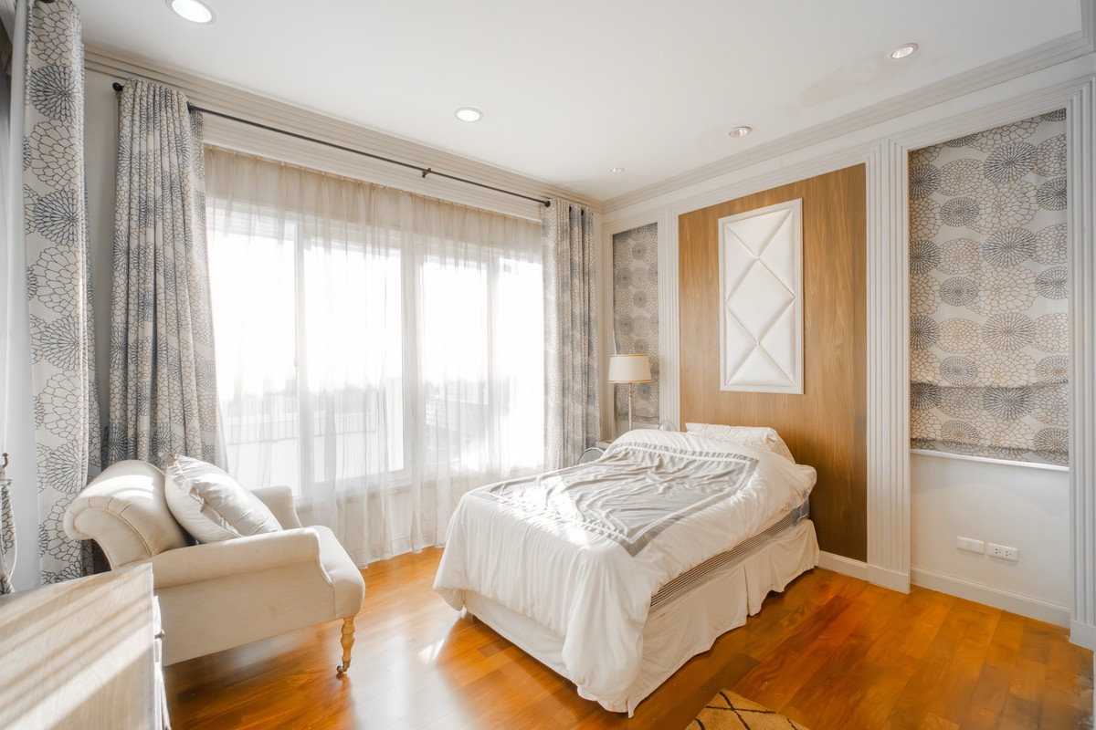 HouseEakachai, Bang Bon : The Palazzo Kanlapaphruek-Sathorn, close to the city, great value