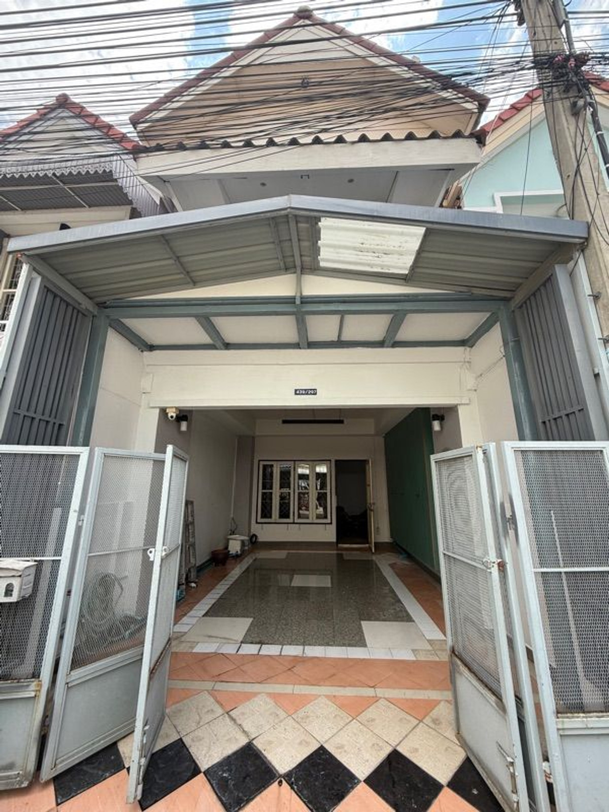 For RentTownhomeRathburana, Suksawat : ✨ Cheap price for rent, townhome, Wiset Suk Nakhon Village, Pracha Uthit 90, 2 floors, 3 bedrooms, 2 bathrooms, 16 sq m, 7000 baht🏡💖