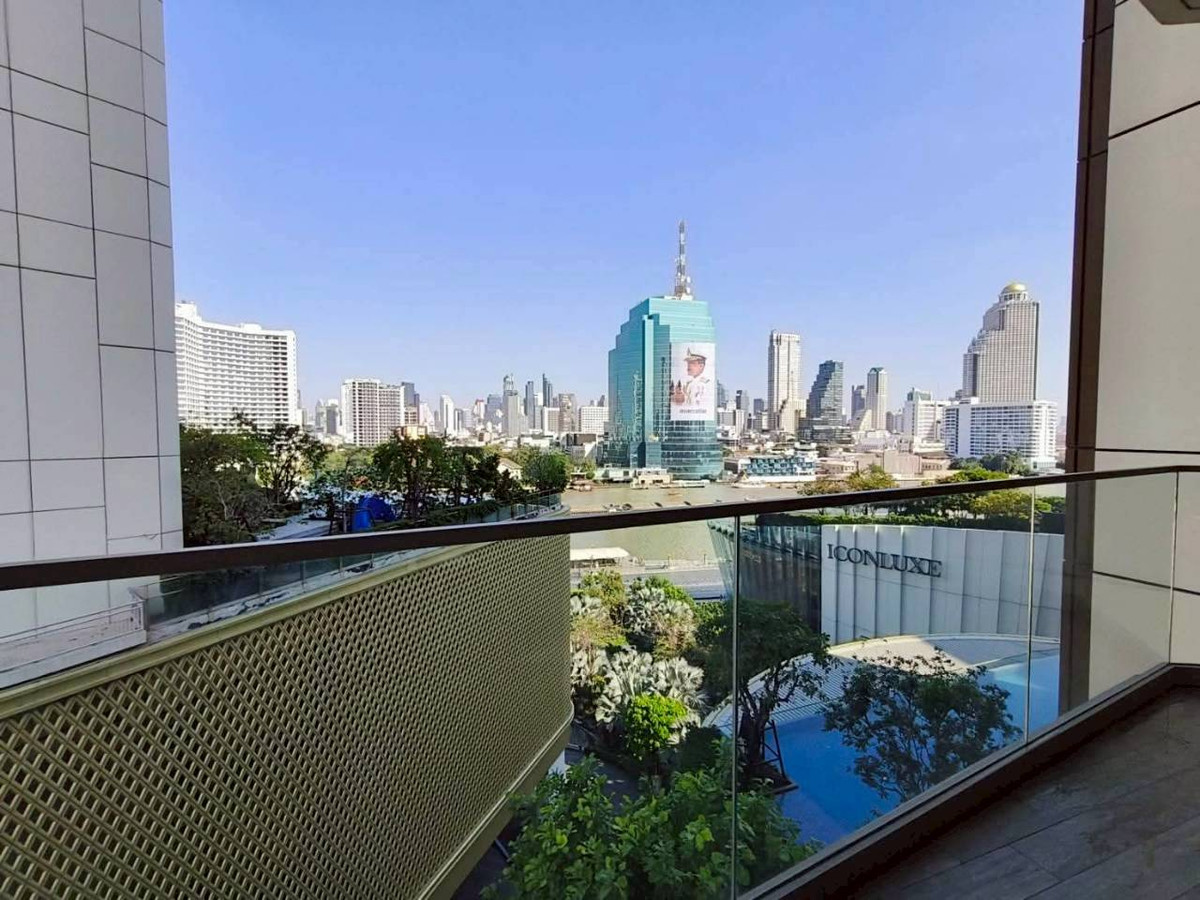 For RentCondoWongwianyai, Charoennakor : ✅ MWRI104 ✅ Line : @p2nproperty